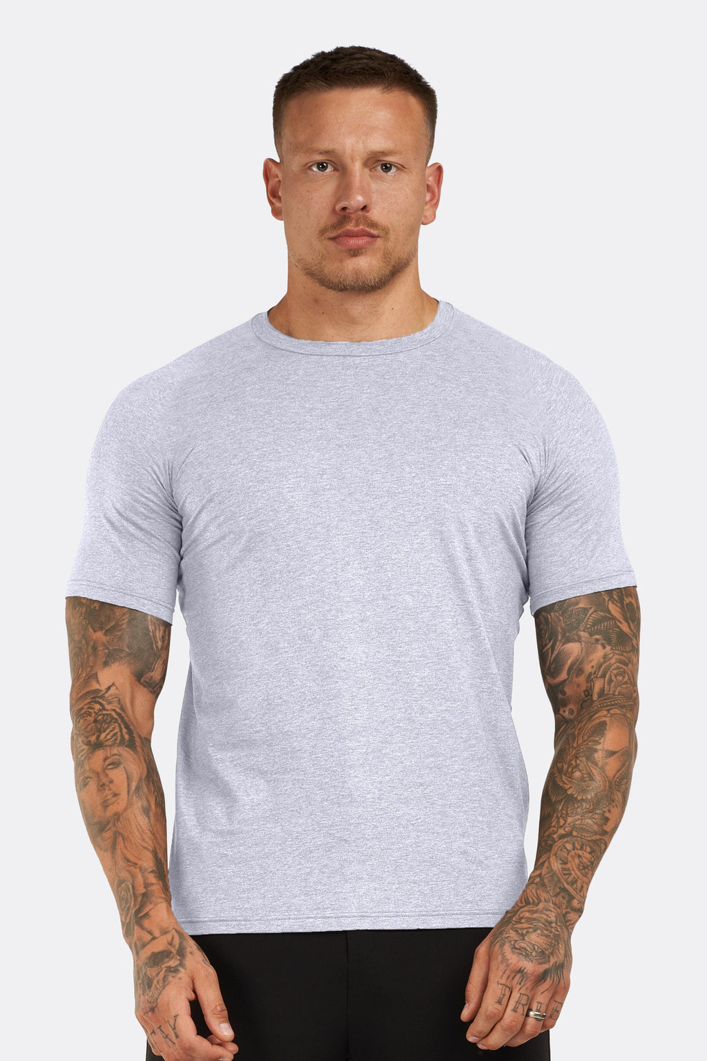 THE BASIC  T-SHIRT