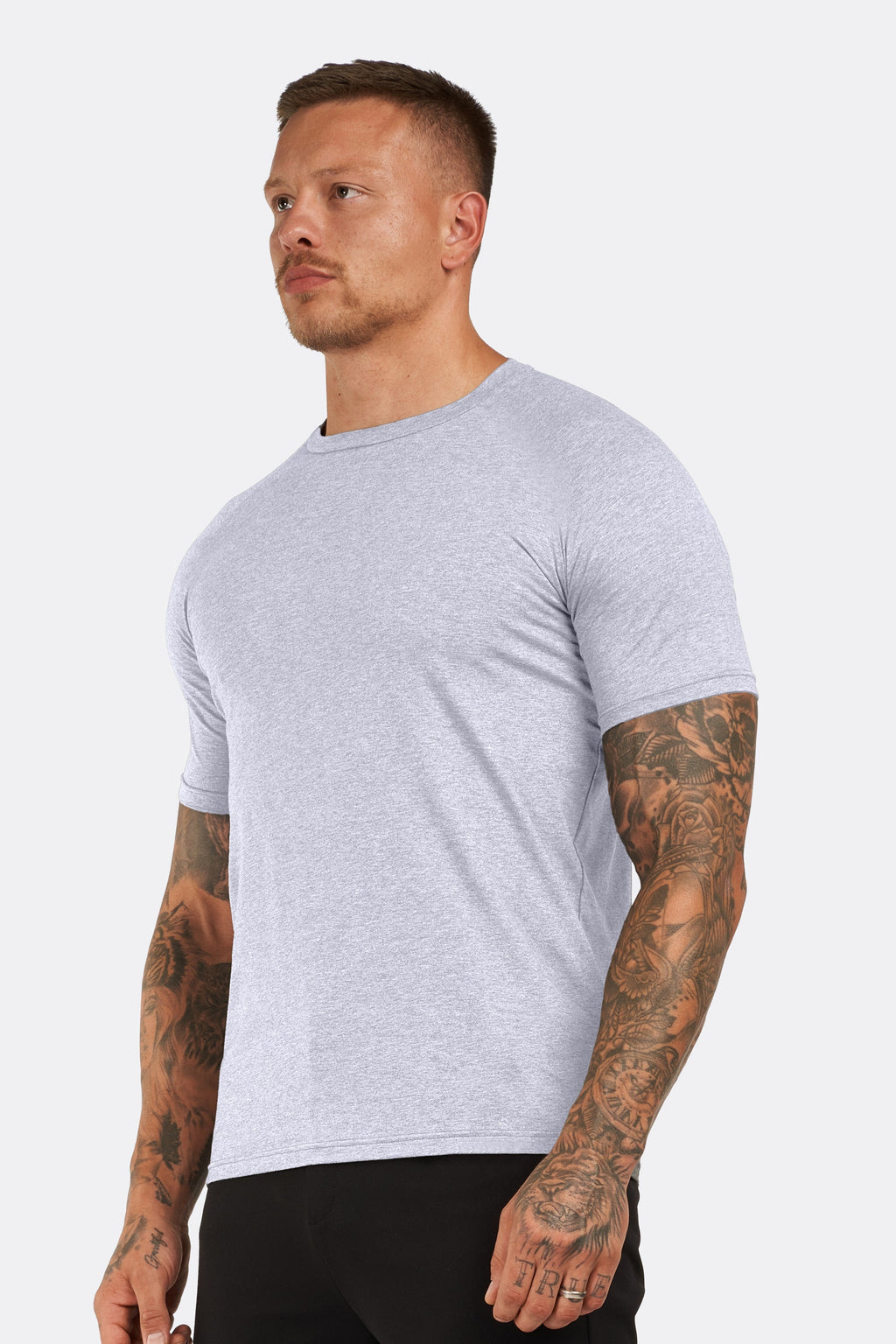 THE BASIC  T-SHIRT